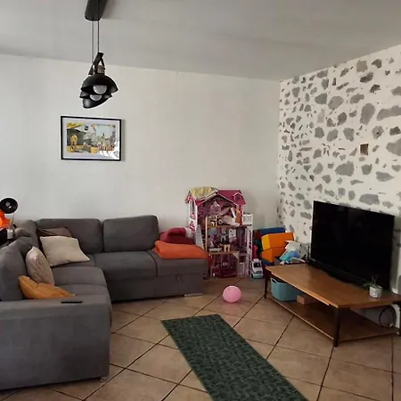 Hébergement de vacances Maison Centre Avec Jardin *